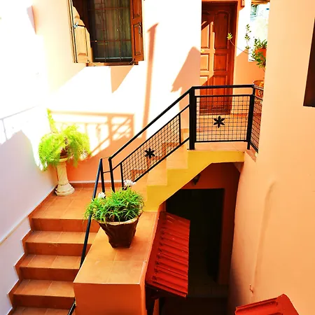 Olympos بيت ضيافة Rhodes City